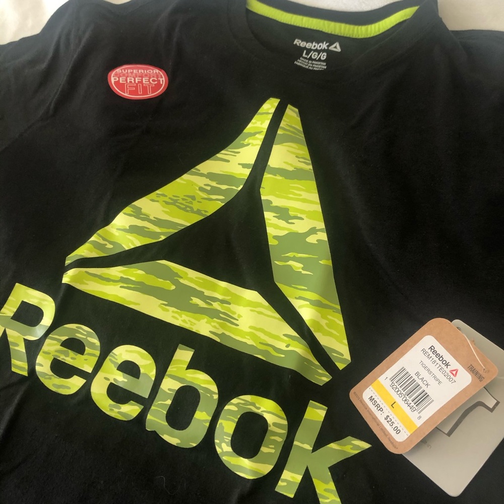*NEW* Mens Reebok Shirt